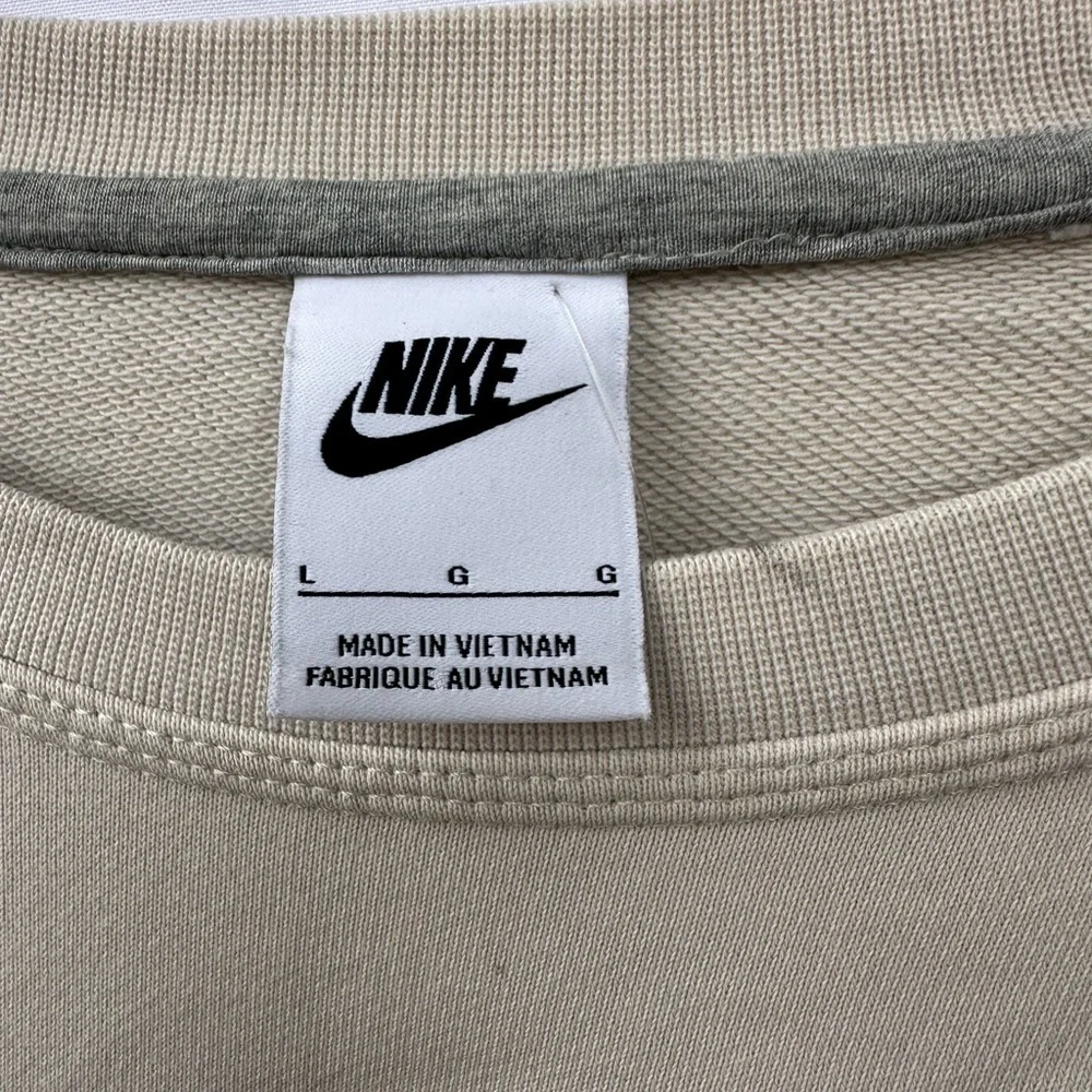 Nike Crewneck Tan - Picture 4 of 4